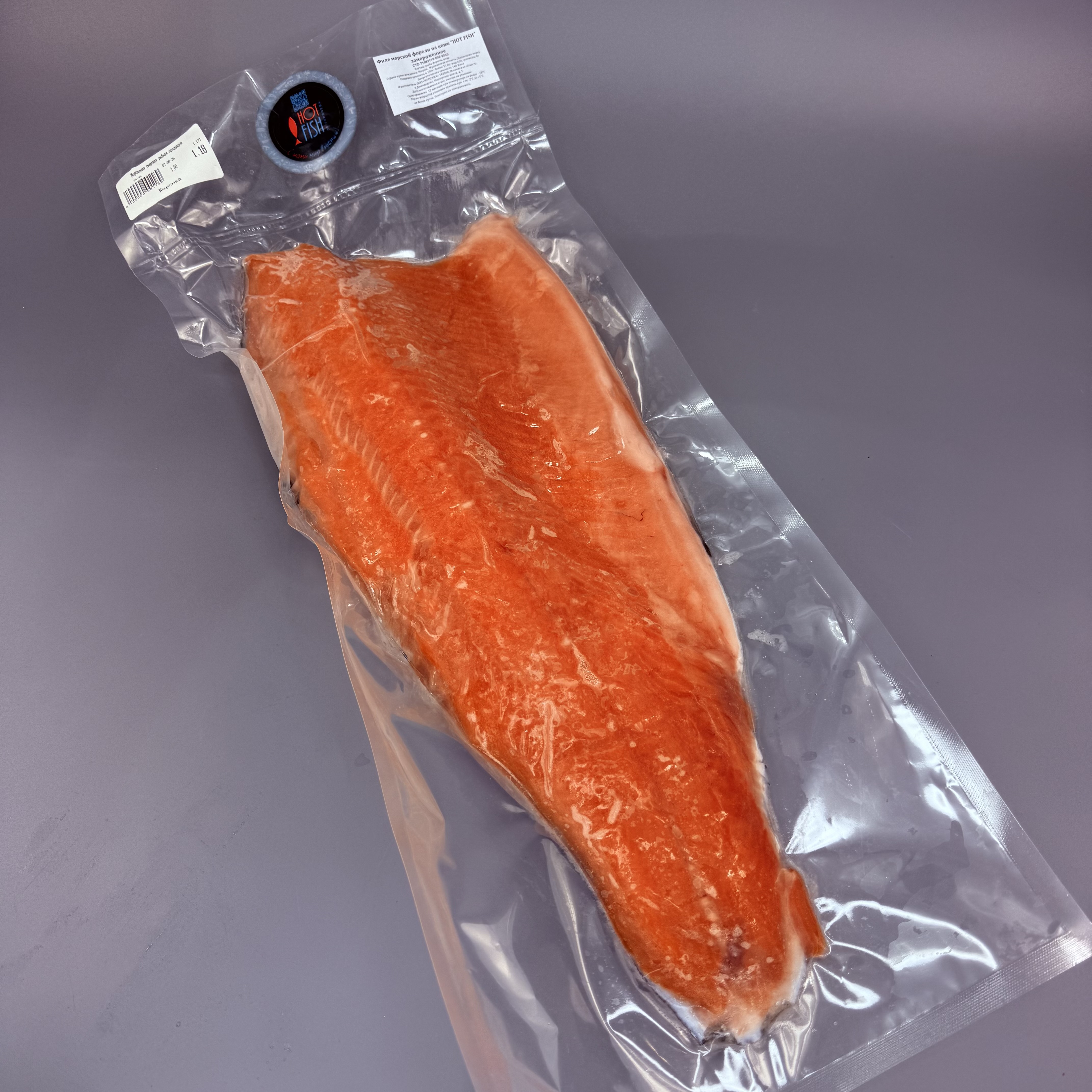 Форель филе на коже, свежемороженое, HOT FISH, ~1кг