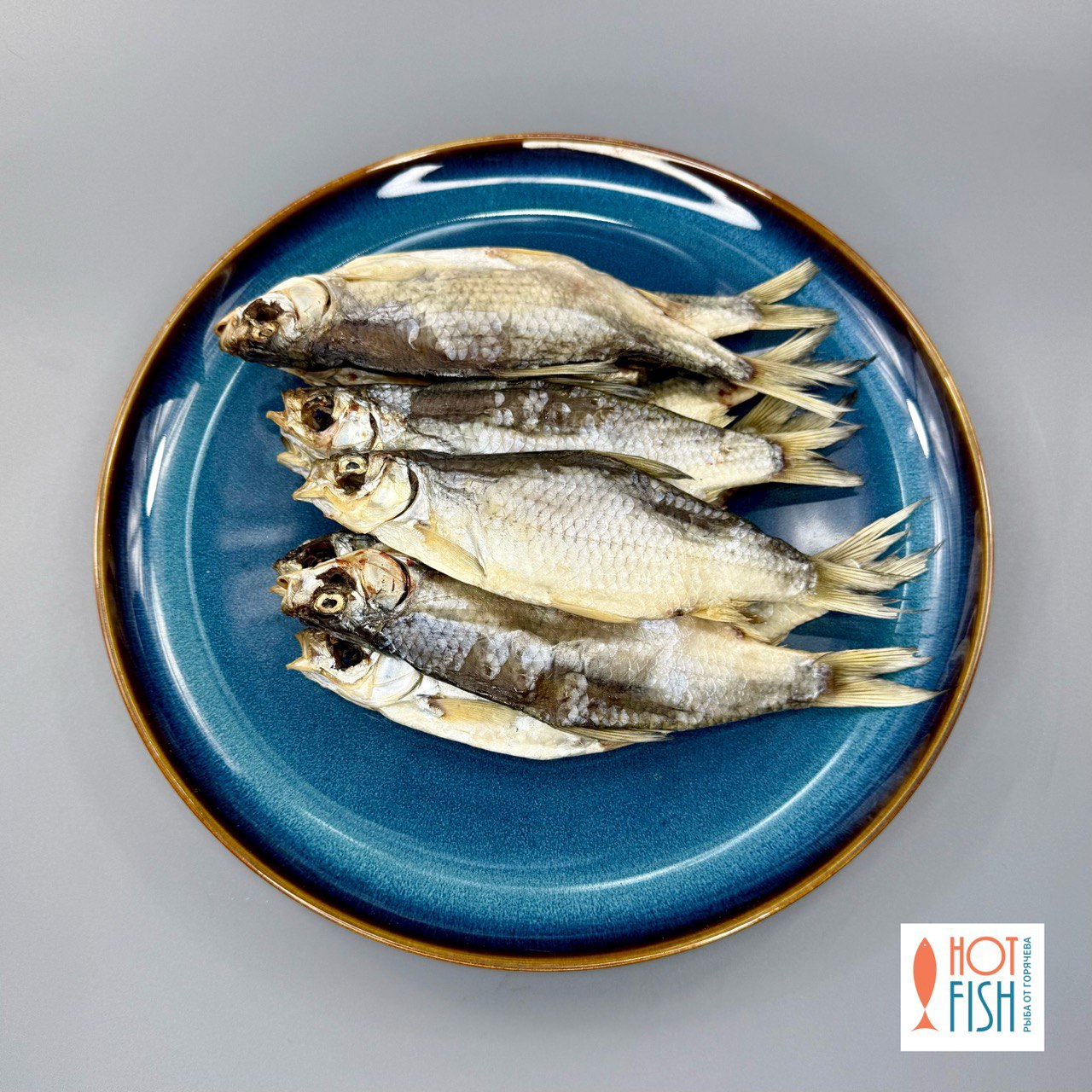 photo_5280859094883440068_y