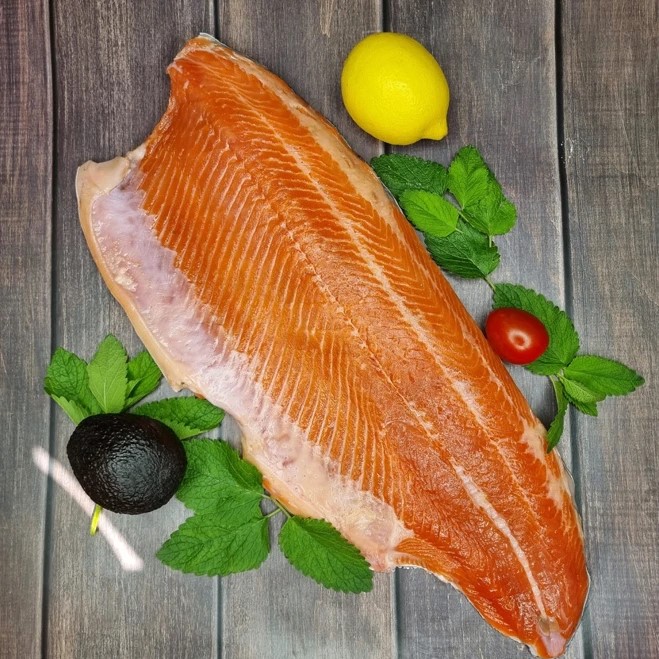 Филе форели слабосоленое HOT FISH, Трим D замороженное ~900г 