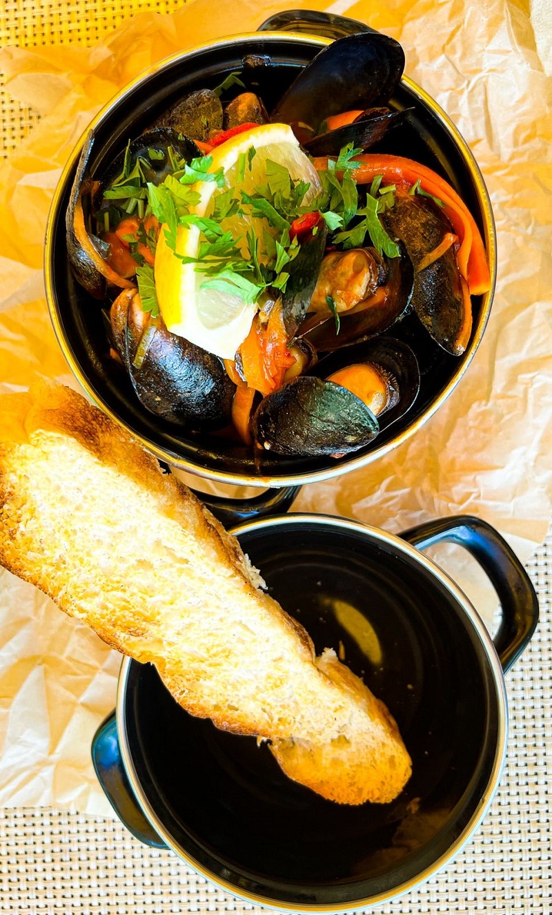 мидии в кастрюльке мидии в кастрюльке