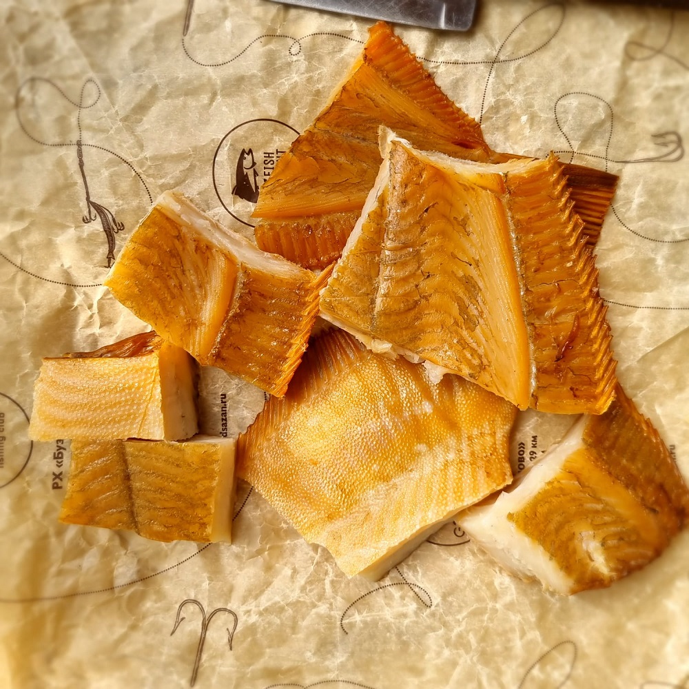 камбала холодного копчения кусочки камбала холодного копчения кусочки