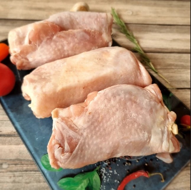 Рулеты куриные с ананасом,~ 500 г Можга