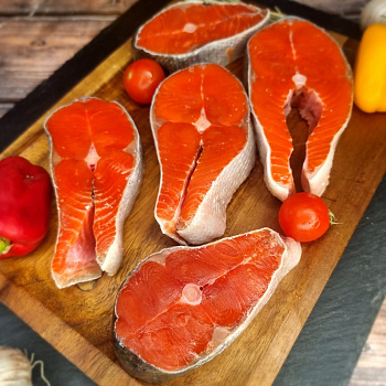 Стейки нерки HOT FISH, свежемороженые  (~1 кг)