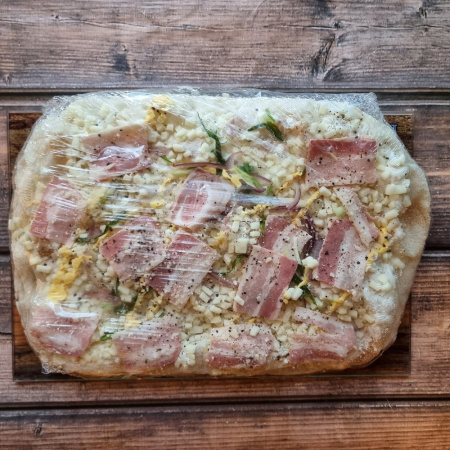 пицца в упаковке