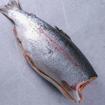 Форель радужная, без головы, с/м, ~2 кг